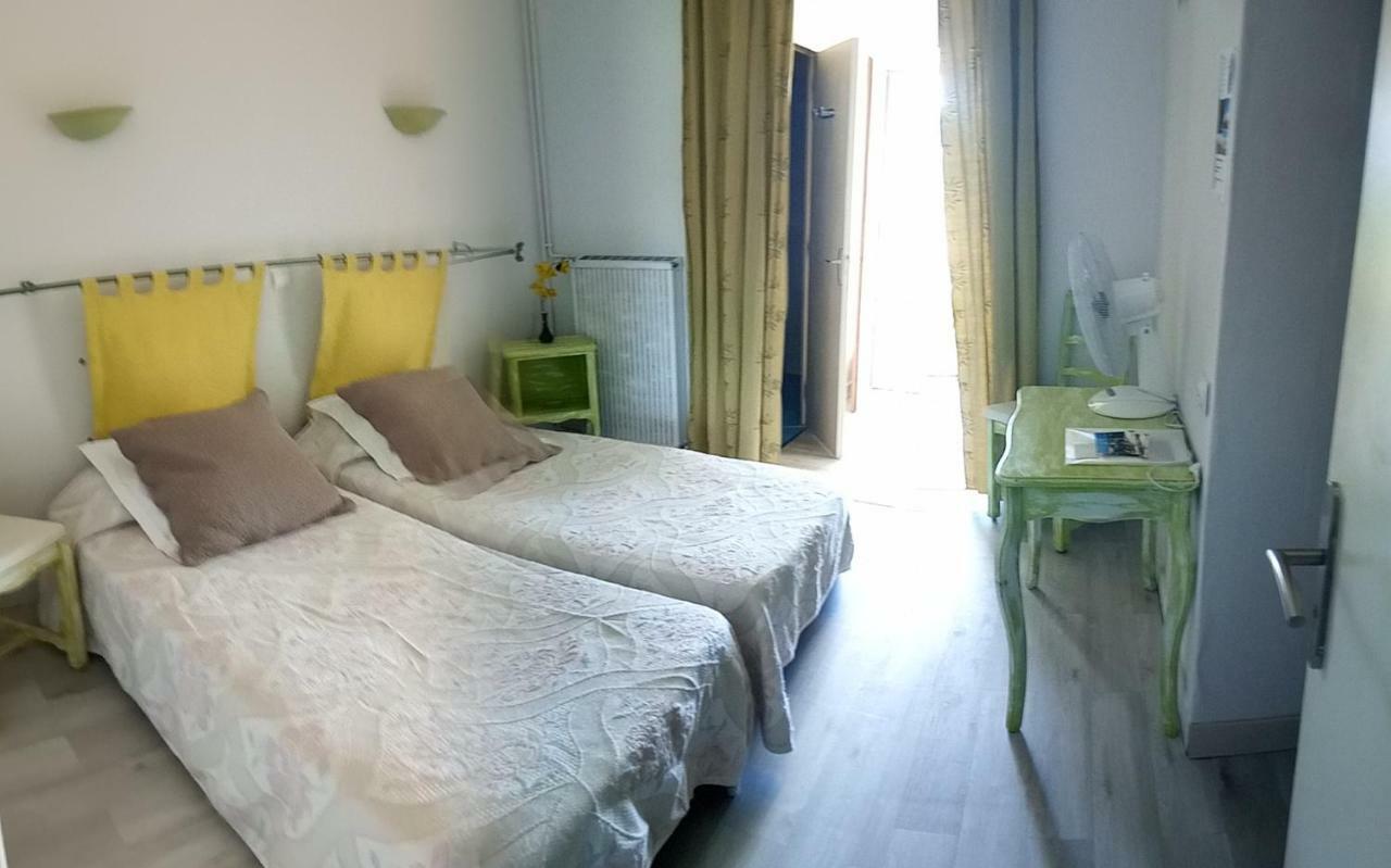 Hotel Font De Lauro Saumane-de-Vaucluse Kültér fotó